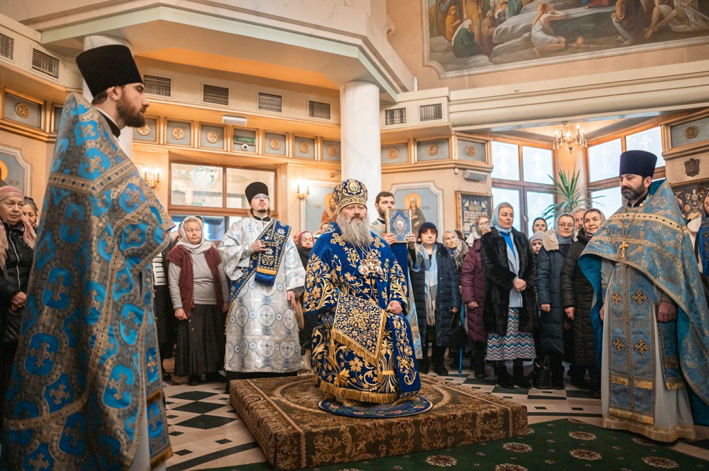Служба с Митрополитом Павлом. 8.01.2022г.