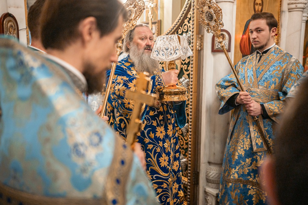 Служба с Митрополитом Павлом. 8.01.2022г.
