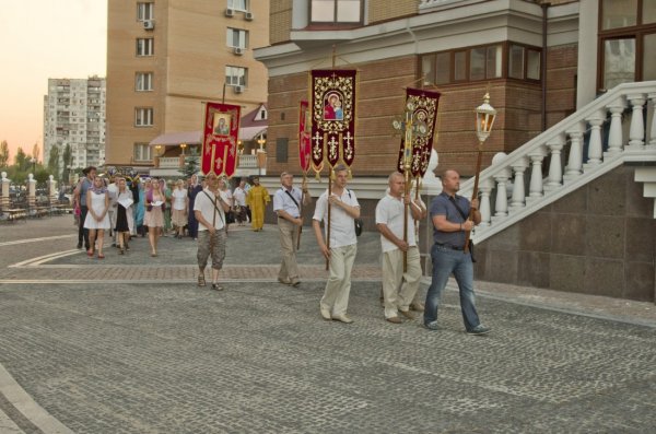 Погребение Плащаницы Божьей Матери, 2015