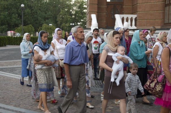 Погребение Плащаницы Божьей Матери, 2015