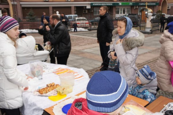 Благотворительная ярмарка в сыропусное воскресенье, 2015