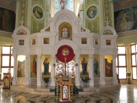 Храм