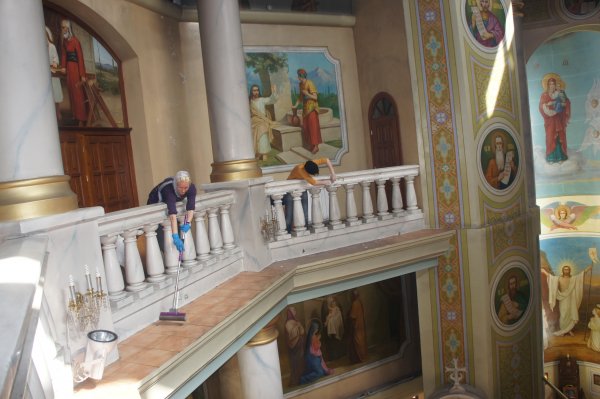Уборка храма 2014