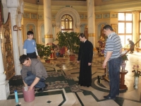 Уборка храма 2014