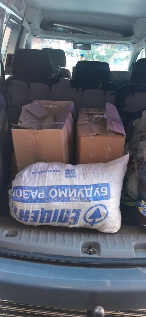 Передано огарки для окопних свічок Передано огарки для окопних свічок